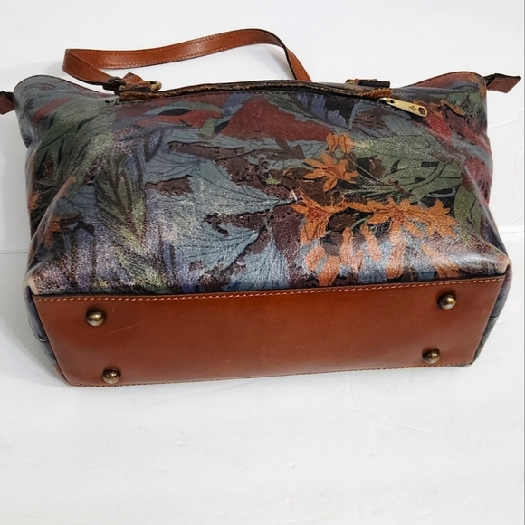 Patricia Nash Leather Shoulder Bag - Picture 6 of 14